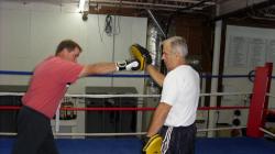 Упражнения на тренировках по боксу для детей и начинающих