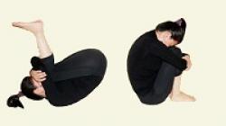 Пять самых полезных упражнений для укрепления позвоночника Перекаты на спине
